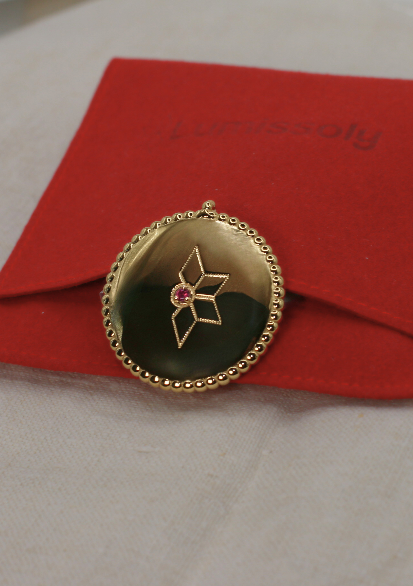 Médaillon Radiant - Edition Rhodolite